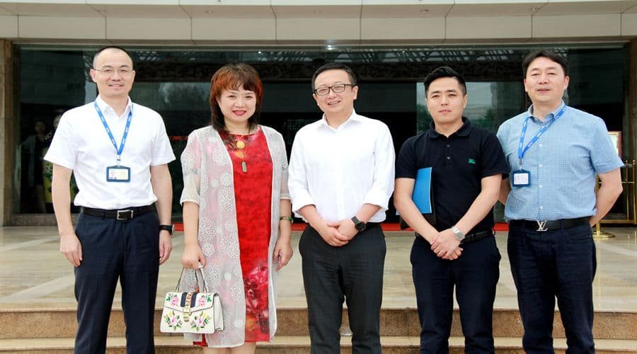 老朋侪 新高度——科盟医药董事长刘亚蜀女士莅临米乐m6官网登录入口共论生长新思绪